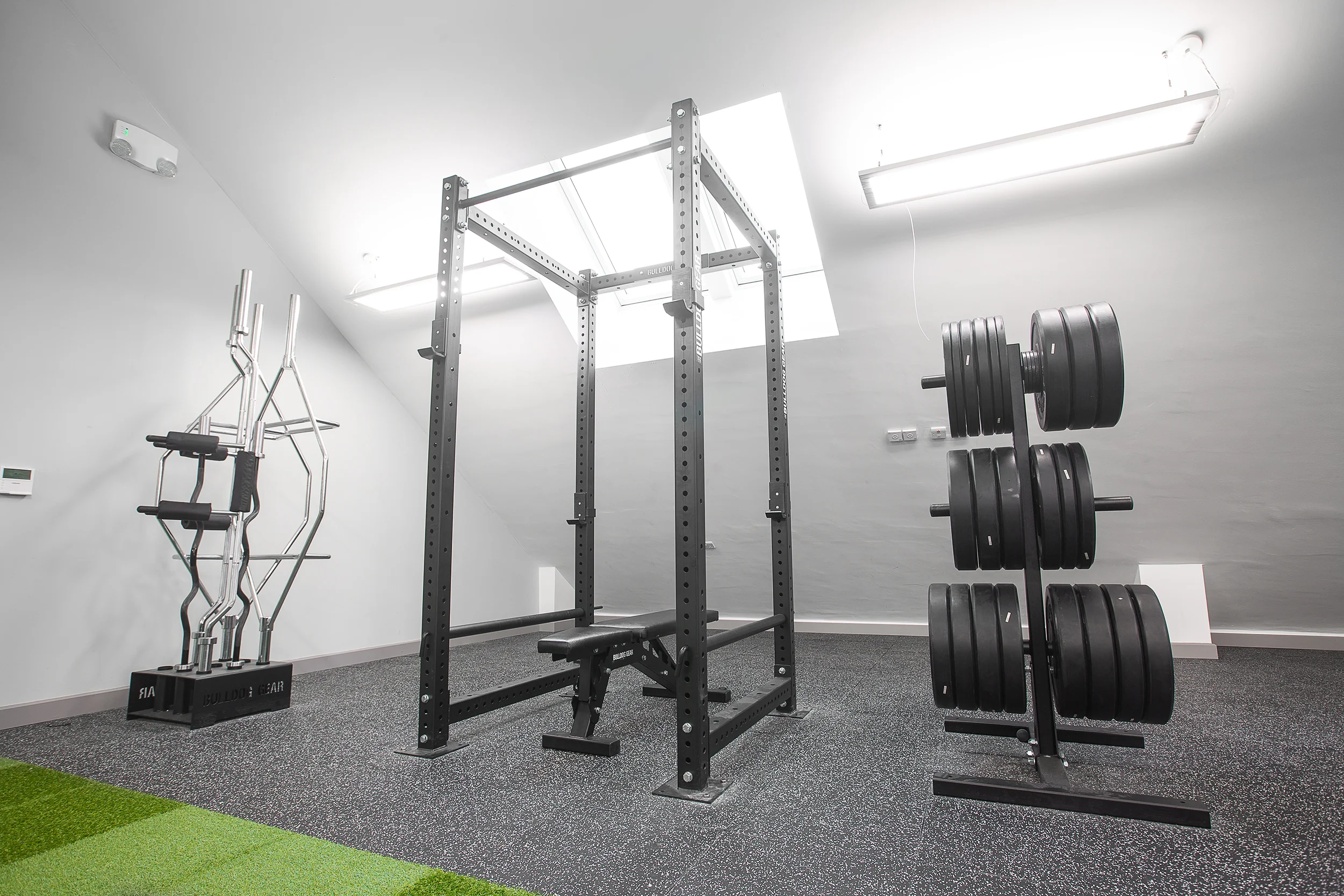 Bulldog Gear - 30mm Laminated Rubber Performance Tile - Interconnectable Gym Flooring - Image 11